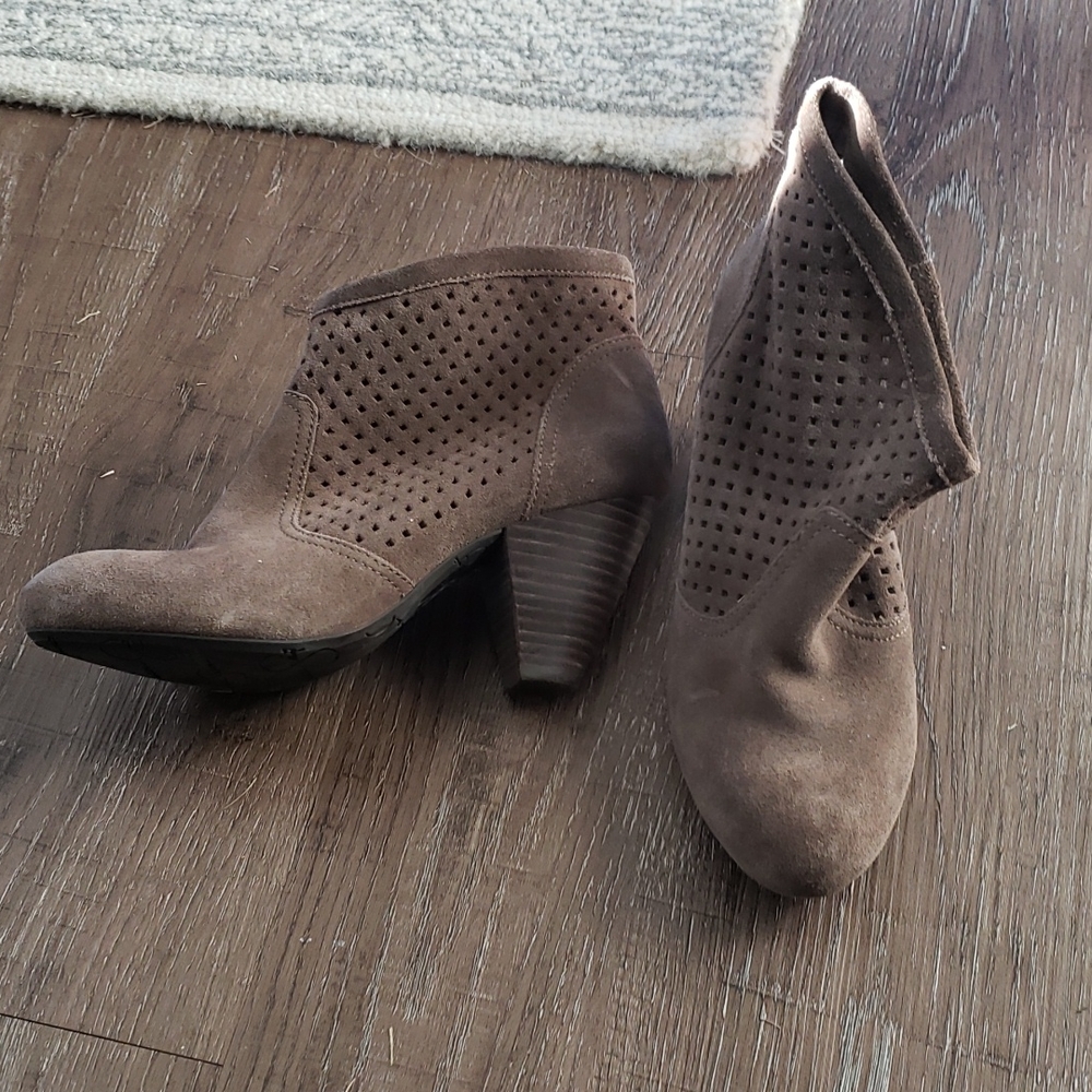 Jessica Simpson Suede Leather Booties Tan 7.0 Stacked Heel